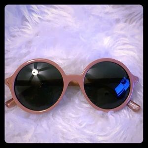 ELIZABETH AND JAMES MONTGOMERY STYLE SUNGLASSES